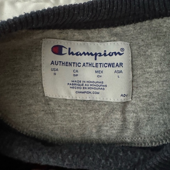 Men’s Champion sweatshirt - Picture 2 of 2